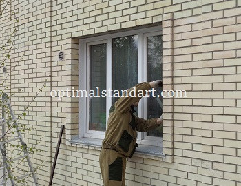 Разметка под крепление направляющих Разметка под крепление направляющих рольставни